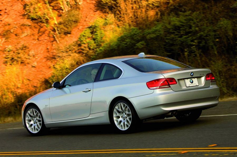  BMW 3-Series Coupe 2007 года  (фото 47 из 219)